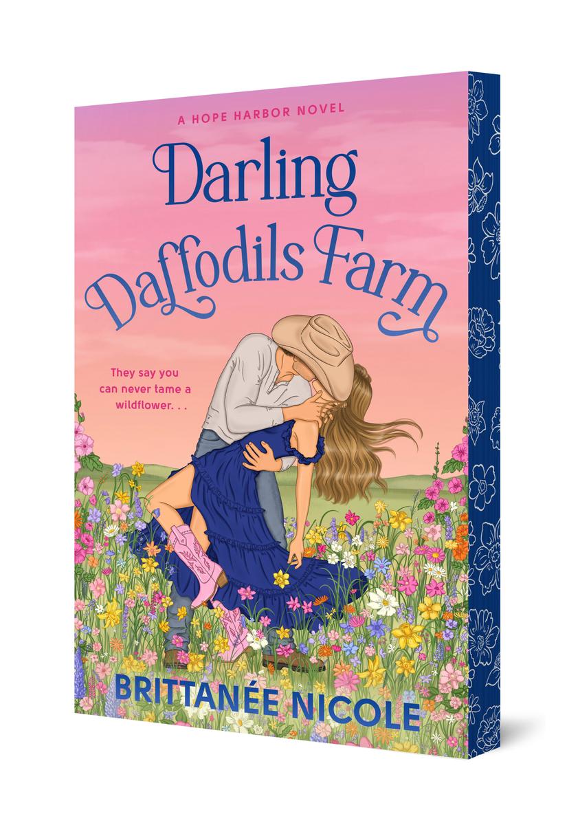 Darling Daffodils Farm (A Hope Harbor Novel)